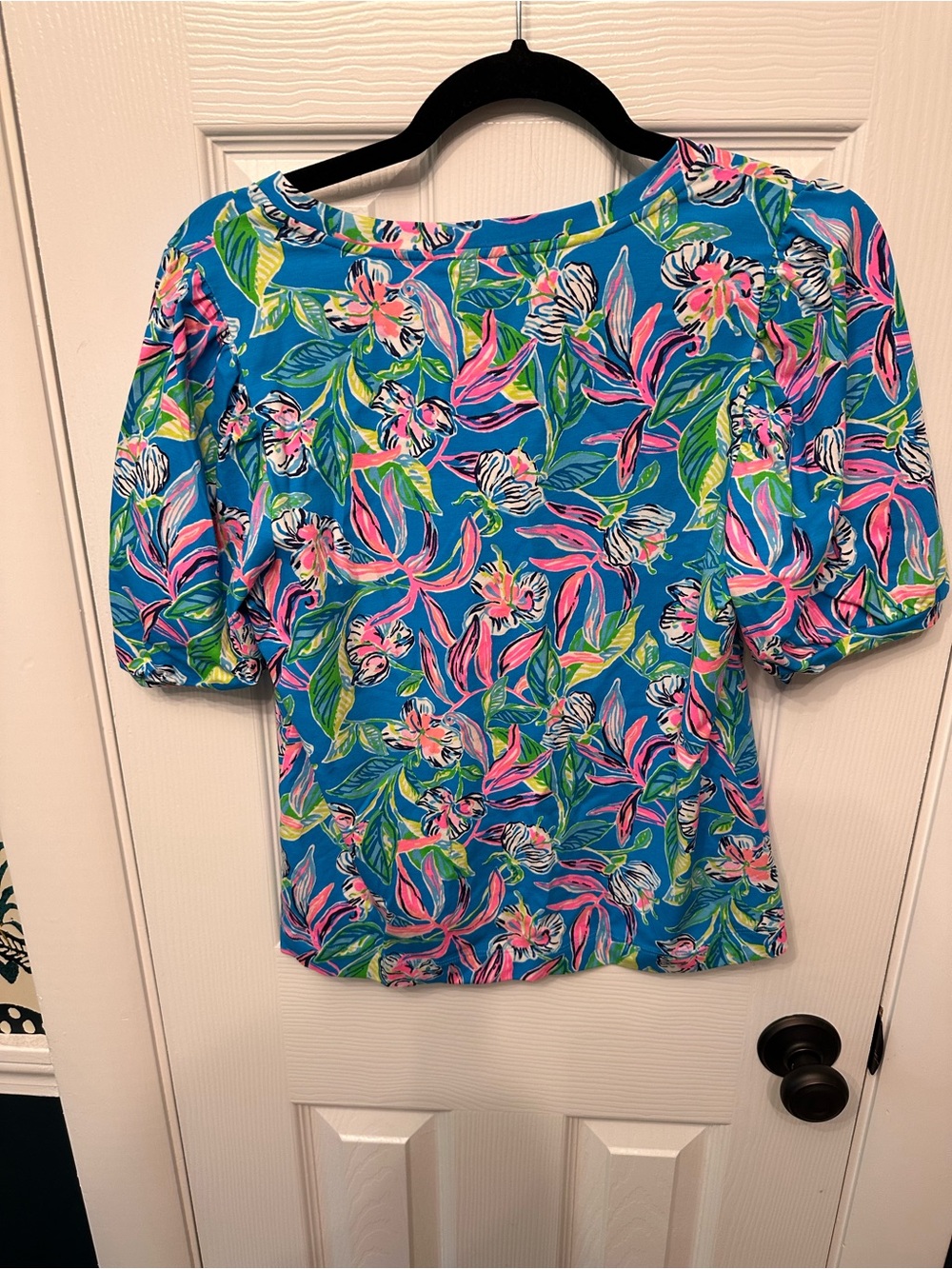 Lilly Pulitzer Rhett Top, Keep on Beleafing - Picture 3 of 6